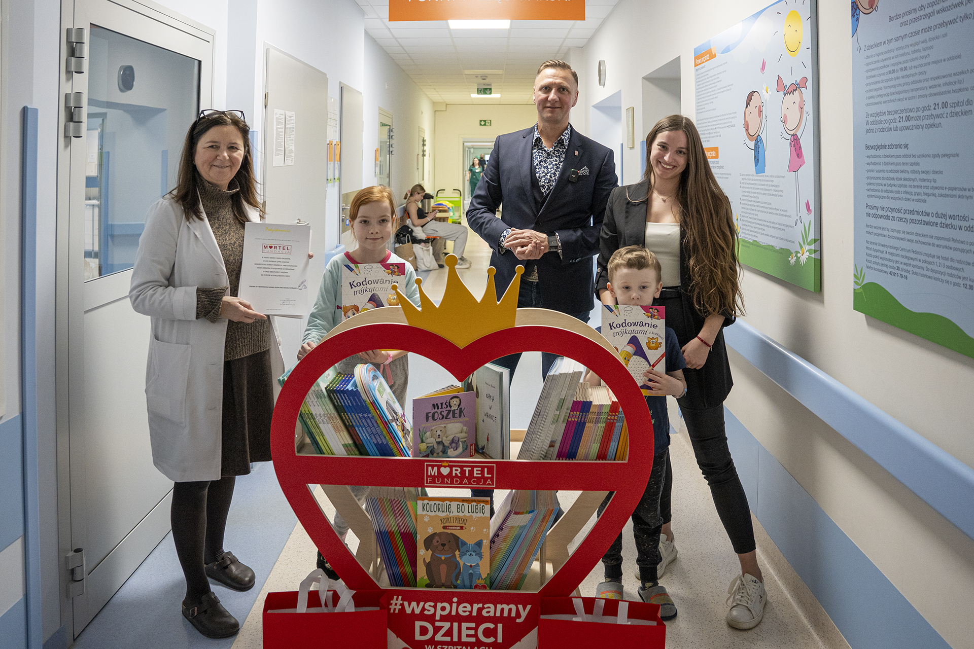 Read more about the article Otwarcie biblioteczki w Uniwersyteckim Centrum Pediatrii im. Marii Konopnickiej w Łodzi