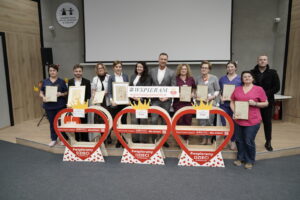 Read more about the article Więcej niż książki. Trzy biblioteczne serca dla małych pacjentów w Lublinie